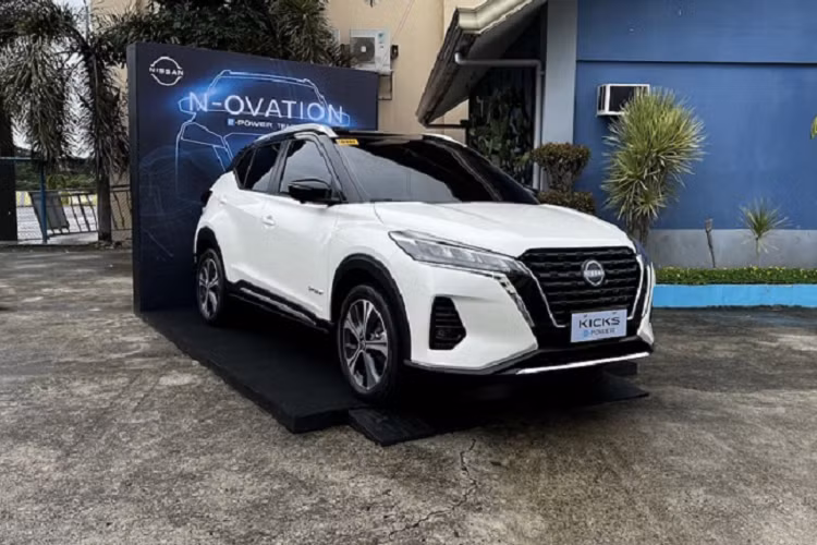 Nissan Kicks e-Power ra mat o Philippines, nguoi Viet cho “dai co“