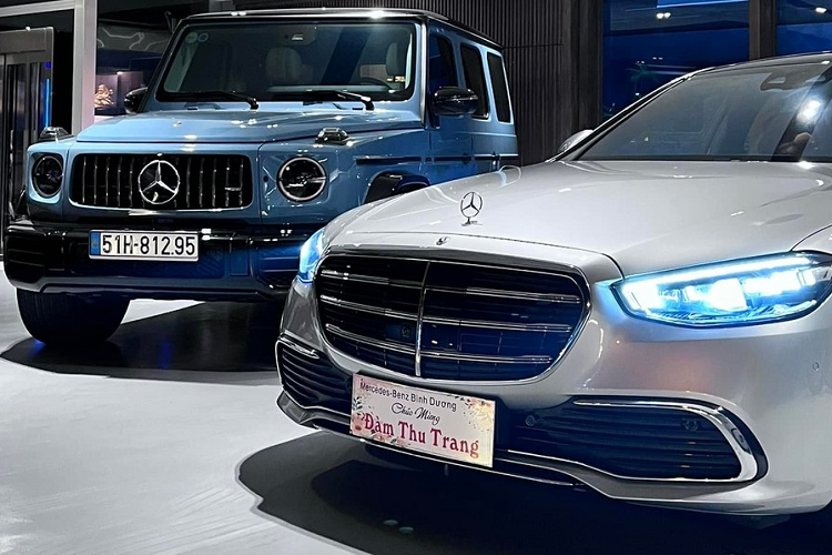 Sau gần 1 tháng Cường Đô la nhận bàn giao chiếc xe đua đường phố Porsche 911 GT3 thế hệ 992 có giá không dưới 15 tỷ đồng, Đàm Thu Trang cũng đã sở hữu cho riêng mình 1 chiếc xe sang Mercedes-Benz S450 2022 rất đẹp mắt.