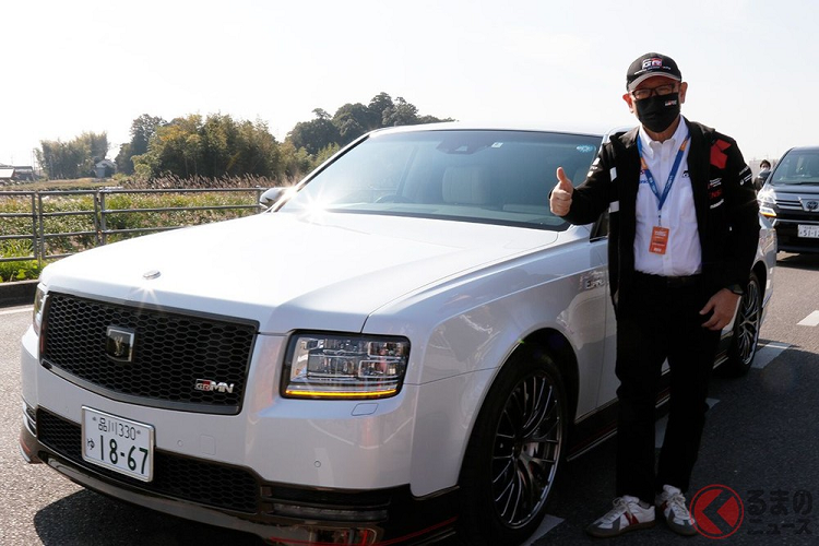 Vào năm 2018, ông Akio Toyoda, CEO của hãng Toyota, đã bất ngờ mang chiếc Toyota Century GRMN đặc biệt của mình lên đường đua Fuji Speedway tại Nhật Bản nhân sự kiện Toyota Gazoo Racing Festival.