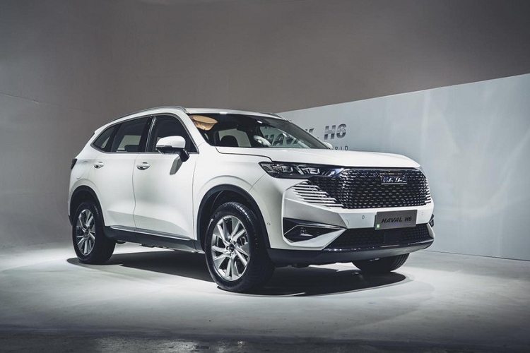 Vào hồi tháng 12 năm ngoái, hãng Great Wall Motor (Trường Thành) đã lần đầu tiên giới thiệu mẫu SUV cỡ C - Haval H6 PHEV 2022 mới với thị trường Thái Lan. Sau gần 1 năm, mẫu xe này mới chính thức được bày bán ở đất nước chùa Vàng.