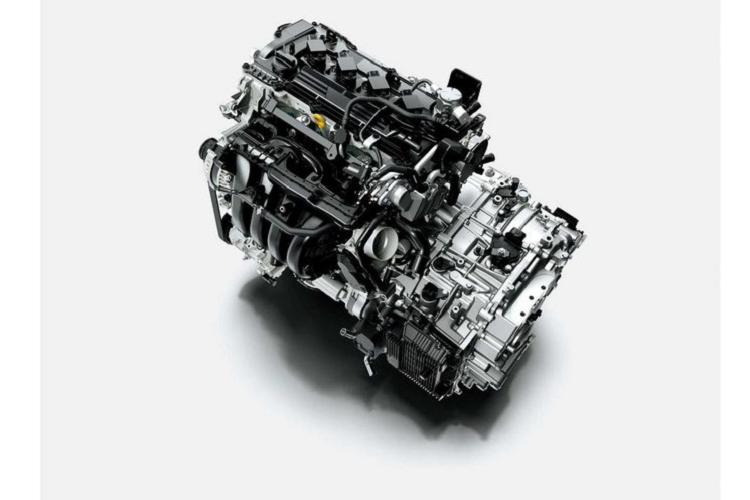 Khác với xe tại thị trường quốc tế, Toyota Corolla 2023 tại Nhật Bản có logo hình chữ C được đặt phía trước mặt ca lăng, thay thế cho logo Toyota truyền thống. Ngoài ra, xe được bổ sung nhiều màu ngoại thất nổi bật, hướng tới nhóm khách hàng trẻ tuổi.