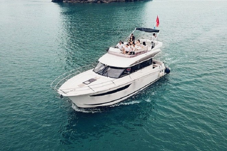 Ngoài chiếc siêu du thuyền FLC Albatross, còn 2 chiếc xe siêu sang Rolls-Royce khác cũng liên quan đến cựu Chủ tịch FLC sẽ sớm được mang ra đấu giá vào thời gian tới.