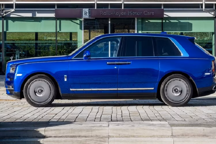 Các bản dựng cho thấy bộ mâm này khá hợp với Ghost nhưng lại "lệch tông" với Cullinan.