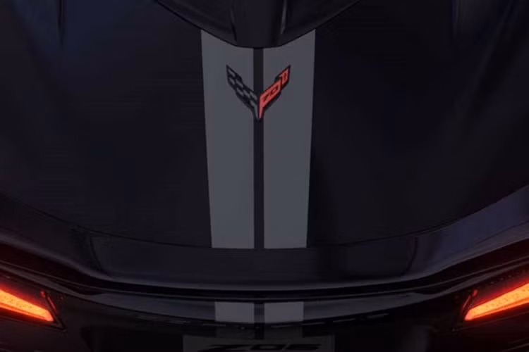 Đúng theo kế hoạch thì Chevrolet Corvette Z06 70th Anniversary sẽ được lên dây chuyền sản xuất vào năm 2023, cụ thể là khoảng tháng 5.