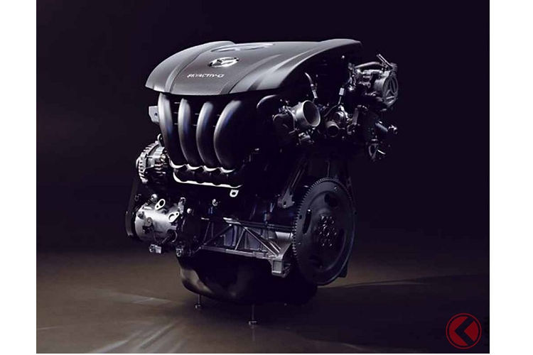 Mazda3 và Mazda CX-30 2023 mới được trang bị hệ truyền động mild hybrid mới mang tên e-SkyActiv G 2.0, bao gồm máy xăng 4 xi-lanh, hút khí tự nhiên, phun nhiên liệu trực tiếp, dung tích 2.0L và mô-tơ điện.