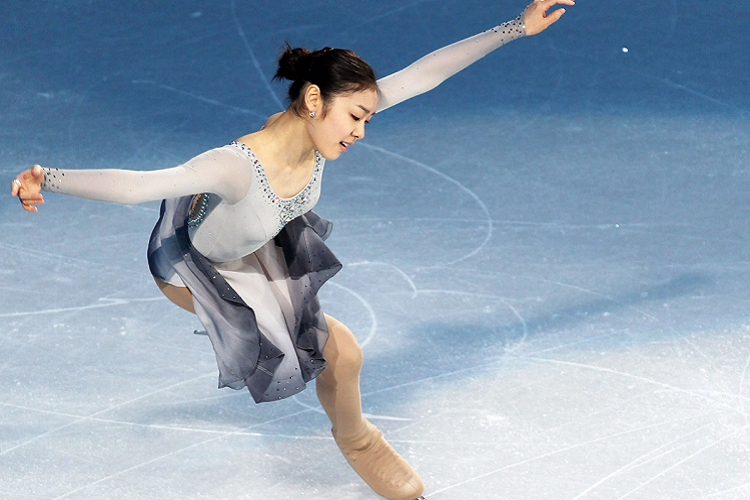 Thông tin Kim Yuna kết hôn với nam ca sĩ kém 5 tuổi đang thu hút sự quan tâm của công chúng Hàn Quốc. Nam ca sĩ Ko Woo Rim được cho là người đàn ông may mắn khi trở thành chồng "quốc bảo Hàn Quốc". Kim Yuna được khán giả đánh giá cao nhờ sự nghiệp nổi bật. Bên cạnh các thành tựu khi làm vận động viên, cô được chú ý trong lĩnh vực thời trang. 