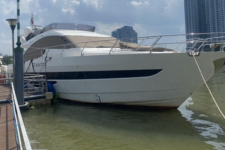 Sau buổi đấu giá lần thứ 2 không thành vào sáng ngày 21/11/2022, siêu du thuyền FLC Albatross, thuộc sở hữu Công ty cổ phần tập đoàn FLC và đang là tài sản thế chấp tại Ngân hàng TMCP Đầu Tư và Phát Triển Việt Nam (BIDV) chi nhánh Quy Nhơn sẽ tiếp tục được mang ra đấu giá lần thứ 3.