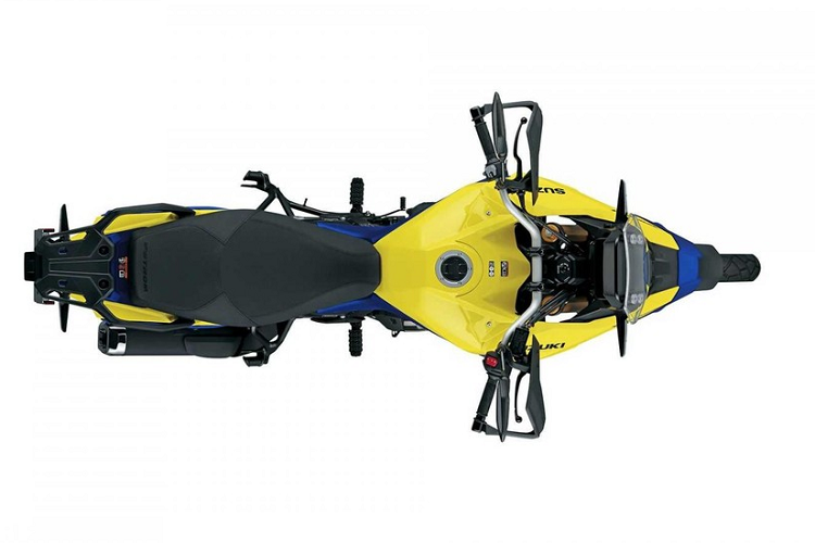 Động cơ trên kết hợp với hộp số 6 cấp, công nghệ điều khiển bướm ga điện tử Suzuki Intelligent Ride System (S.I.R.S.) với 4 chế độ lái, hệ thống sang số nhanh và bình xăng 20 lít. Động cơ này được đỡ bên dưới bằng bộ khung thép rắn chắc.