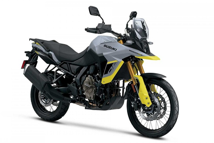 Hiện giá xe Suzuki V-Strom 800DE 2023 vẫn chưa được công bố. Chỉ biết rằng, mẫu xe adventure này có 2 màu sơn là vàng Champion Yellow No. 2 và xám Glass Matte Mechanical Gray ở bản tiêu chuẩn. Bản Adventure chỉ có 1 màu sơn là đen Glass Sparkle Black.