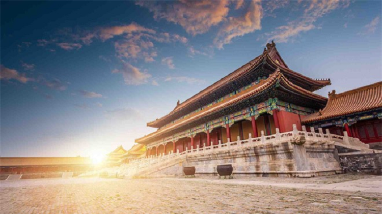 Vi sao Tu Cam Thanh “bat tu” truoc 200 tran dong dat?