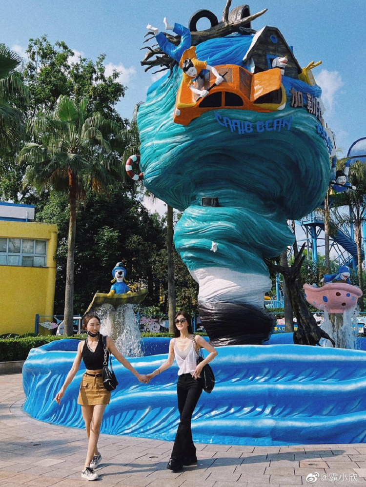 Trieu Lo Tu giam can qua da, xuat hien voi voc dang gay tro xuong-Hinh-3