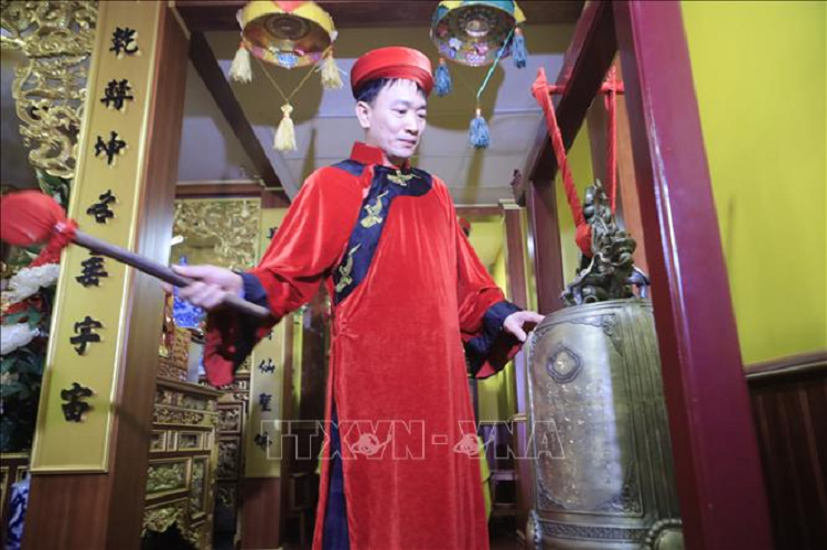 Nguoi Viet tai Nga huong ve que huong nhan ngay Gio To Hung Vuong