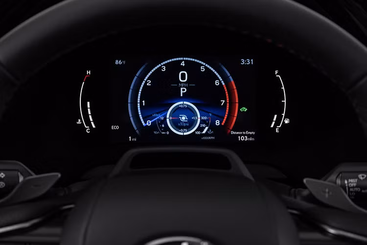 Lexus RX 350 2023 dùng động cơ xăng tăng áp 2.4L 4 xi-lanh mới, sản sinh công suất 275 mã lực và mô-men xoắn cực đại 429 Nm, mạnh hơn loại V6 3.5L cũ khoảng 20 mã lực và 68 Nm.