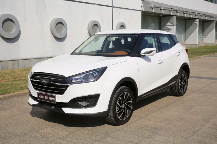 Việc xuất xưởng mẫu xe T300 cũng đánh dấu sự kiện khôi phục hoạt động sản xuất của Zotye sau 2 năm "án binh bất động". Do khó khăn về tài chính, kể từ năm 2020, các dây chuyền lắp ráp ôtô của Zotye đã rơi vào trạng thái tạm ngừng.