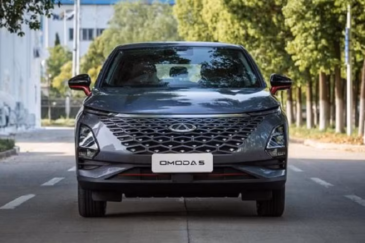 Ở những năm sau đó, hãng xe này có giới thiệu thêm một số sản phẩm tuy nhiên doanh số không mấy khả quan nên thương hiệu này dần biến mất khỏi nước ta vào năm 2013. Mới đây, Chery đã chính thức thông báo sẽ quay trở lại thị trường Việt Nam với thương hiệu con mới là OMODA.