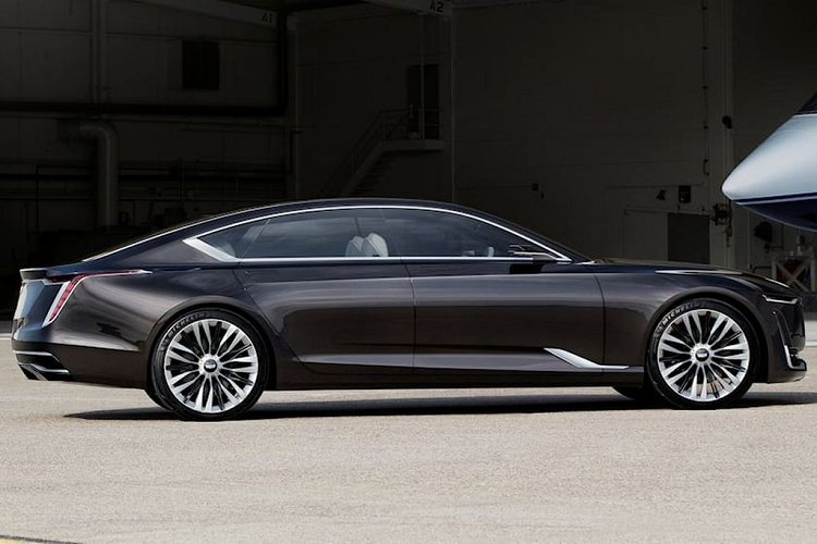 Celestiq sẽ trở thành mẫu xe có thể tùy chỉnh cao cấp nhất của Cadillac. Chiếc sedan điện có thể sẽ tạo ra nhu cầu về một dây chuyền sản xuất chuyên biệt. Mức độ tùy chỉnh, giá xe Cadillac Celestiq 2023 khoảng 200.000 USD (khoảng 4,64 tỷ đồng), như vậy Celestiq sẽ là chiếc xe đắt nhất của Cadillac từ trước đến nay. Mẫu sedan điện sẽ chính thức trình làng vào cuối tháng 7 tới.