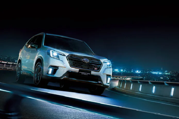 Để cải thiện khả năng vận hành, Subaru còn mang lên Forester STI Sport bộ giảm chấn điều chỉnh STI, hãng tuyên bố hệ thống mới này được phát triển để mang lại sự ổn định của một chiếc sedan thể thao trên một chiếc SUV.