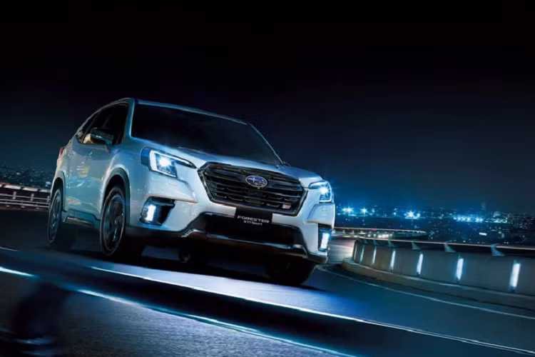 Để cải thiện khả năng vận hành, Subaru còn mang lên Forester STI Sport bộ giảm chấn điều chỉnh STI, hãng tuyên bố hệ thống mới này được phát triển để mang lại sự ổn định của một chiếc sedan thể thao trên một chiếc SUV.