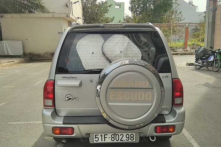 Dẫu vậy, chiếc SUV này vẫn mang nhiều điểm hấp dẫn riêng ở kiểu dáng nam tính, động cơ bền bỉ và độ độc đáo.