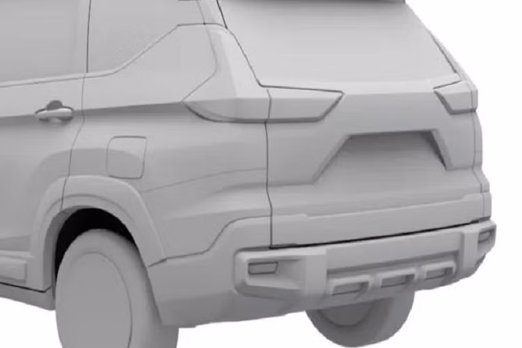 Bên cạnh đó là hệ thống đèn 2 tầng với dải đèn LED định vị ban ngày mới, nằm sát nắp ca-pô. Bên dưới là cụm đèn pha hình chữ "T" mới, giống Mitsubishi Xpander 2022 Tiếp đến là cản trước mới và đèn sương mù hình chữ nhật thay vì hình tròn như phiên bản cũ. Ngoài ra, đèn sương mù của Mitsubishi Xpander Cross 2023 còn được chuyển sang hai góc đầu xe, không nằm gần hốc gió trung tâm như trước.