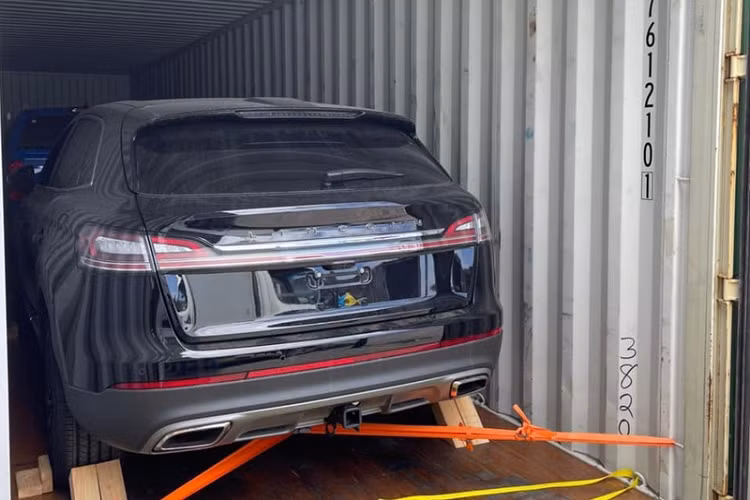 Lincoln Nautilus dau tien ve Viet Nam hon 4 ty dong, 