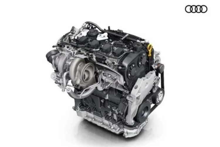 Động cơ thứ hai là loại EA390 V6 2,5 lít, cho công suất 299 mã lực và mô-men xoắn 500Nm, kết hợp với hộp số tự động 7 cấp S Tronic.