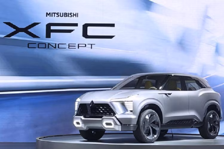 Ngoài Đông Nam Á, hãng Mitsubishi dự định sẽ bán mẫu SUV cỡ B mới này ở nhiều thị trường khác trên toàn cầu như Nam Á, châu Mỹ Latin hay châu Phi. Mitsubishi hi vọng mẫu xe này sẽ trở thành sản phẩm chủ lực của hãng trong tương lai, tương tự Xpander.