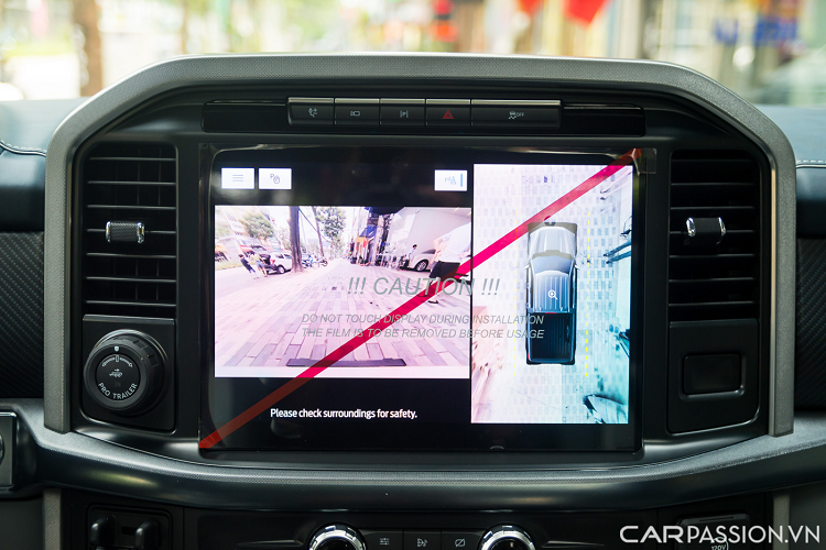 Hệ thống thông tin giải trí trên F-150 thế hệ mới là SYNC 4, đi cùng màn hình cảm ứng 12 inch và dàn âm thanh B&amp;O.