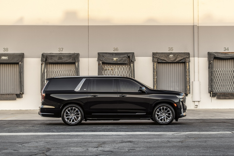 Được biết,gói Cadillac Escaladei độ Full Protection Package của Addmore có giá 75.000 USD (tương đương khoảng 1,72 tỷ đồng).