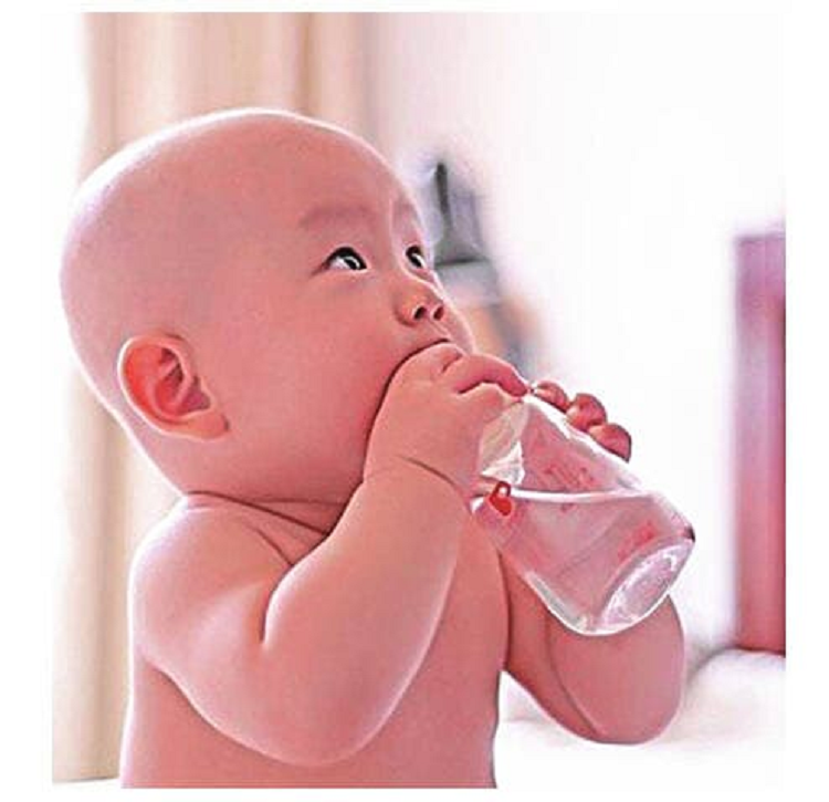 Tre khong thich uong nuoc, ap dung ngay 7 meo nay