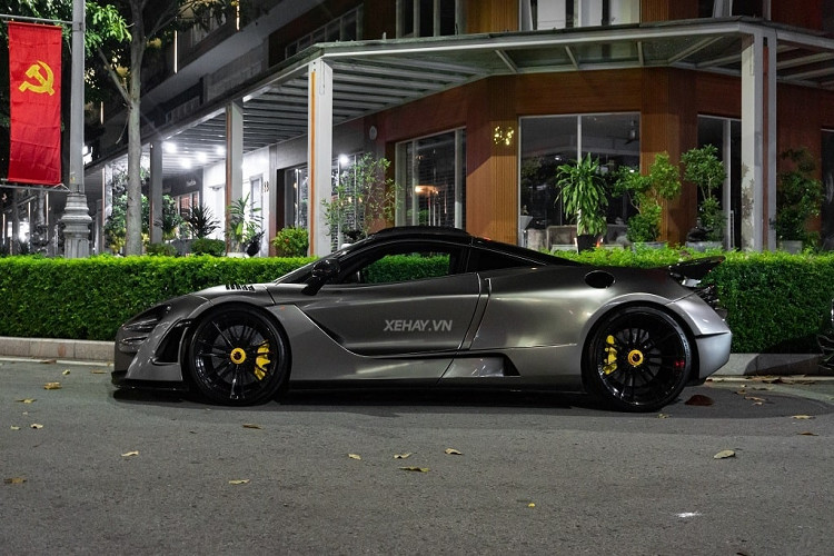 Theo công bố từ phía nhà sản xuất, McLaren 720S nguyên bản chỉ cần 2,8 giây để bứt tốc từ 0 - 100 km/h trước khi đạt tốc độ tối đa 341 km/h.