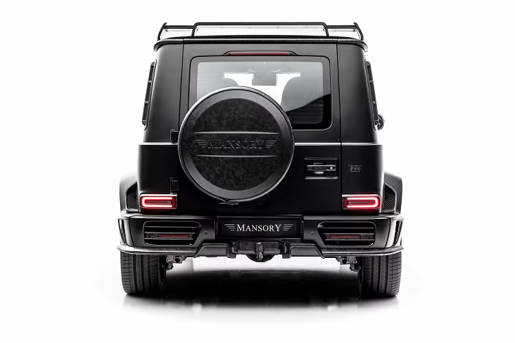 Mẫu xe này có khả năng đạt tốc độ tối đa lên tới 250 km/h và có khả năng tăng tốc từ 0 – 100 km/h trong vòng chỉ 3,5 giây. Mức giá xe Mercedes G-Class độ Mansory phong cách cửa mở ngược chưa được công bố.