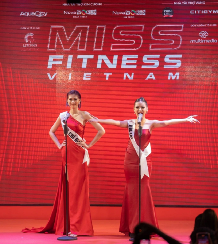 'Hot girl trung ran' Tran Thanh Tam di thi hoa hau-Hinh-3