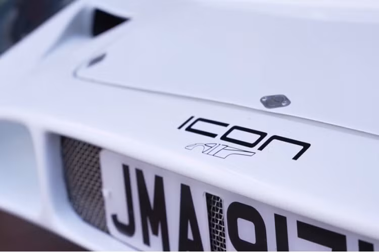 Hiện tại, bản sao sử dụng động cơ 6 xi-lanh phẳng, dung tích 3,6 lít lấy từ một chiếc 911 thế hệ 964, sản sinh công suất 270 mã lực. Dave có kế hoạch lắp đặt một cặp tăng áp để mang lại cho động cơ 6 xi-lanh công suất 600 mã lực, tương đương công suất của một chiếc 917K nguyên bản.