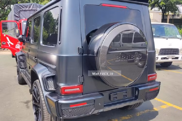 Nếu như Brabus B50 có mức giá bán khiến không ít người sốc khi lên đến 8,1 tỷ đồng, gấp hơn 3 lần chiếc xe sang Mercedes-Benz S500 4Matic mang mã W223 thì giá xe Brabus 900 Rocket Edition còn choáng hơn khi lên đến 13 tỷ đồng.