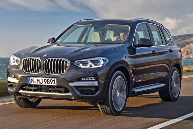 BMW X3 bị trừ điểm do khoang lái không được sang trọng như các đối thủ. Đối với GV70, các chuyên gia của US News nhận định rằng gần như chẳng có điều gì có thể phàn nàn về mẫu xe này cả.