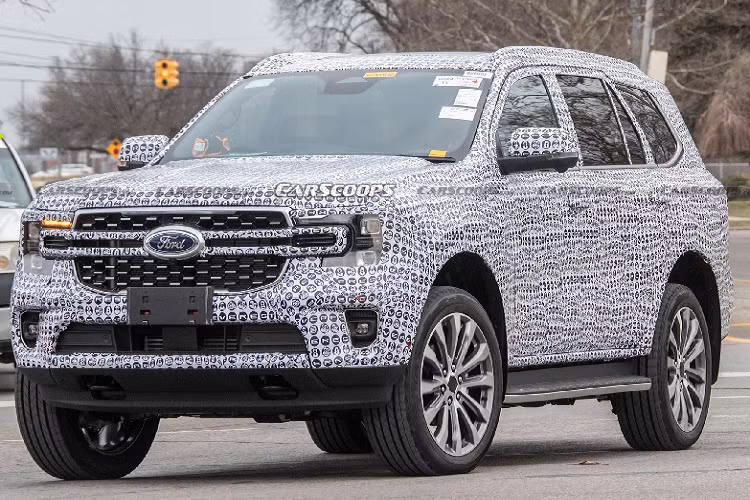 Ford Everest 2022 dang chay thu nghiem tai My, san sang ra mat