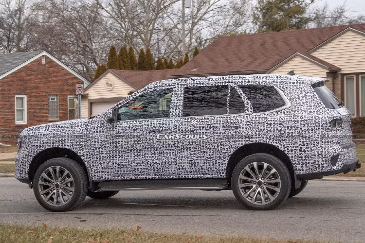 Khả năng cao, Ford Everest 2022 sẽ sớm được ra mắt trong thời gian ngắn sắp tới. Được biết, Ford Everest 2022 sẽ được trình làng ngay trong Quý I đầu năm 2022 này.