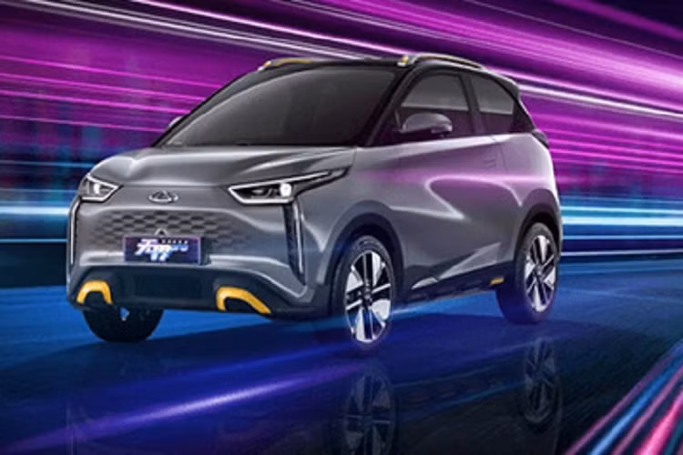 Mô-tơ điện thứ nhất mạnh 55 kW (74 mã lực) và 150 Nm, cho phép xe chạy được 301 km sau khi sạc đầy pin. Thứ hai là mô-tơ điện có công suất tối đa 70 kW (94 mã lực) và mô-men xoắn cực đại 120 Nm. Phiên bản dùng mô-tơ điện này có thể chạy được 408 km sau khi sạc pin. Với bộ sạc nhanh DC, thời gian sạc pin từ 30% lên 80% chỉ hơn 30 phút.