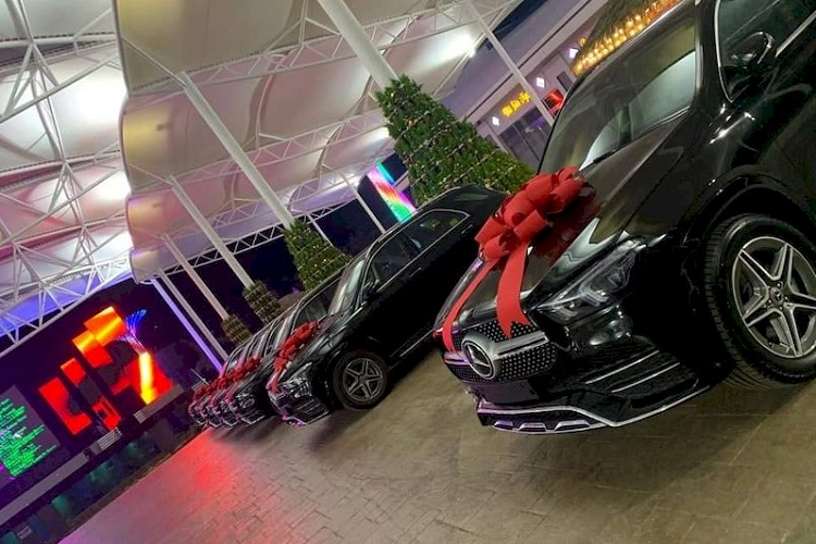 Ước tính số tiền bỏ ra mua xe hơn 150 tỷ đồng.