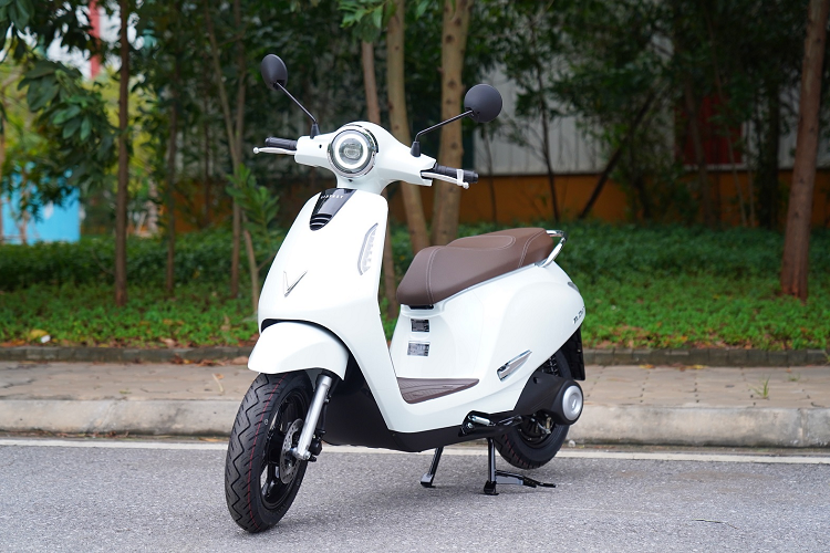 Phát biểu tại sự kiện, ông Lê Hoàng Long, Phó Tổng giám đốc phụ trách Kinh doanh Xe máy điện VinFast, cho biết: “Evo200 là sản phẩm chiến lược của VinFast. Việc cùng lúc tối ưu được cả về công năng lẫn giá cả là minh chứng cho trí tuệ và năng lực làm chủ công nghệ của người Việt.