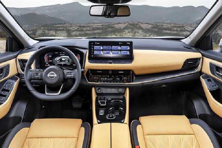 Tại châu Âu, giá xe Nissan X-Trail 2023 chưa được công bố, nó sẽ cạnh tranh trực tiếp với các đối thủ gồm Toyota RAV4, Subaru Forester, VW Tiguan Allspace, Skoda Kodiaq và Peugeot 5008.