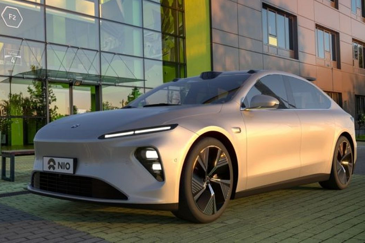 Ngược lại, nhiều nhà sản xuất xe điện ôtô của Trung Quốc vẫn phải chịu lỗ mặc dù sản lượng tăng trưởng mạnh trong 6 tháng đầu năm. Điển hình như công ty khởi nghiệp xe điện NIO và XPeng đã báo cáo lỗ 2,4 tỷ NDT và 3,6 tỷ NDT, mặc dù doanh thu tăng 23% và 122%. 