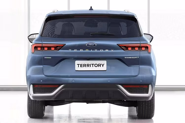 Tại thị trường Trung Quốc, Ford Equator Sport (tên gọi Territory 2023 tại Campuchia) được trang bị gói an toàn và hỗ trợ lái Ford Co-Pilot 360 với rất nhiều tính năng như cảnh báo chệch làn đường, cảnh báo điểm mù, cảnh báo phương tiện cắt ngang khi lùi, cảnh báo va chạm. Hệ thống kiểm soát hành trình thích ứng (ACC), phanh khẩn cấp, hỗ trợ giữ làn đường LKA…