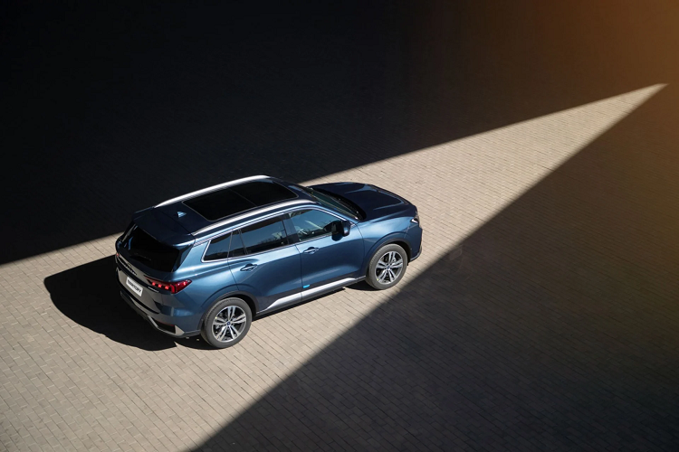 Được biết, Ford Việt Nam sắp sửa phân phối dòng CUV Territory hoàn toàn mới tại thị trường Việt. Trước đó, một số đại lý của Ford Việt Nam đã nhận đặt cọc, thời gian giao xe dự kiến tháng 9 năm nay. Hiện chưa rõ Ford Việt Nam sẽ phân phối Territory phiên bản cũ đang bán tại Campuchia hay phiên bản mới này.