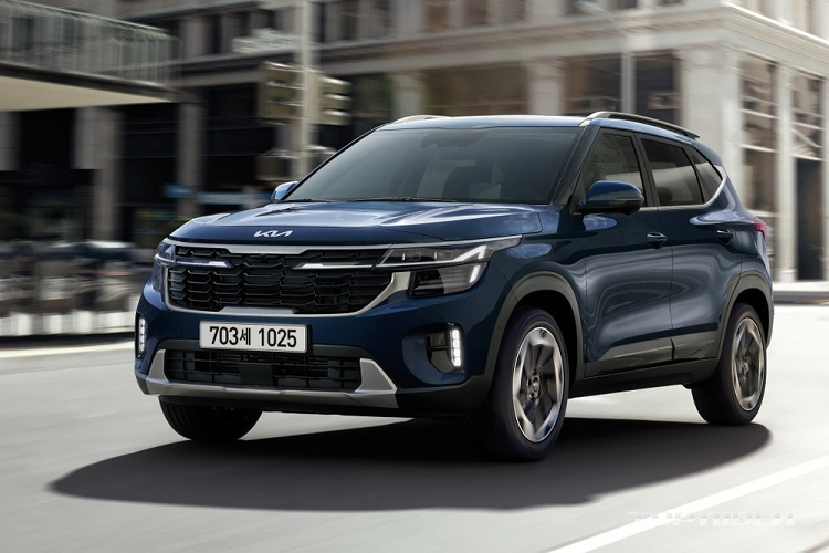 Điều hòa không khí với cửa gió điều hòa ở hàng ghế sau. Ghế lái chỉnh tay 6 hướng. Bệ tì tay ở hàng ghế trước. 1 ổ điện 12V. 1 cổng USB Type A. 3 cổng USB Type C. Cảm biến đỗ xe trước/sau. Phanh khẩn cấp tự động. có thể phát hiện người đi bộ/xe đạp. Hệ thống kiểm soát hành trình. Hỗ trợ giữ làn đường. Hỗ trợ bám làn đường. Cảnh báo điểm mù (phát hiện và phanh)