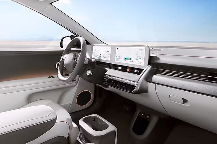 Kể từ khi ra mắt đến nay, Ioniq 5 đã giành được rất nhiều giải thưởng danh giá toàn cầu, bao gồm Xe của năm trên thế giới vào tháng 4 và SUV của năm 2023 do MotorTrend tổ chức vào tháng 10.