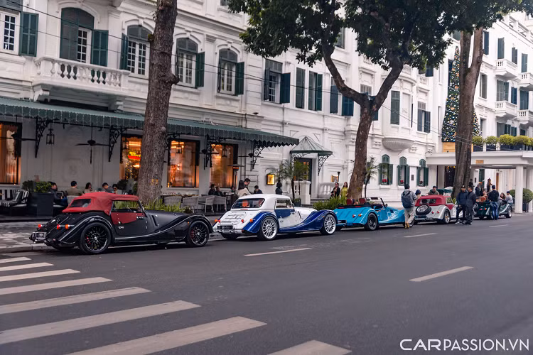 Những chiếc xe Morgan tại Việt Nam sẽ là một sự lựa chọn cho những khách hàng đi dạo phố, đi uống trà chiều hoặc thả dáng trên những cung đường bao biển có nắng vàng và lộng gió. Người ta cho rằng cần đặt Morgan vào những cung đường thật thơ, bởi nó sinh ra đã là một tác phẩm nghệ thuật