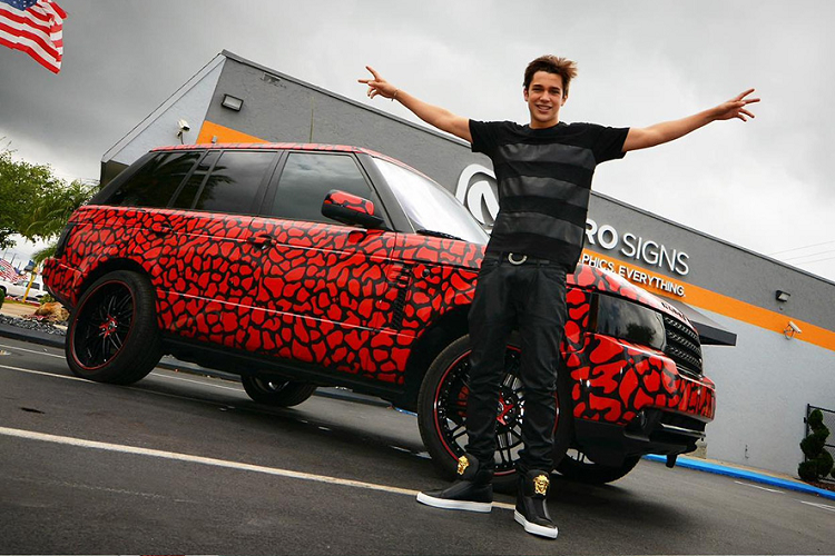 Tất cả những chiếc xe ôtô của Austin Mahone đều được tin tưởng giao vào tay MetroWrapz để biến hình ngoại thất. Và hãy cùng nhau điểm lại những sản phẩm dấu ấn nhất nằm trong số đó.