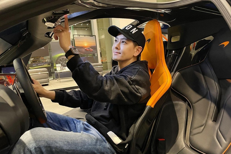 McLaren Speedtail mới đến Đài Loan đã có Lâm Dĩnh check in. 